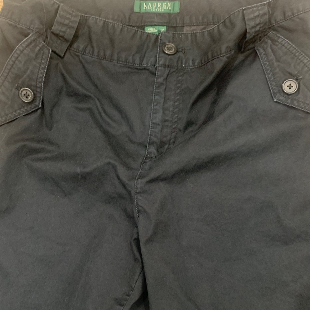 LAUREN RALPH LAUREN Black Cargo Shorts Petite - Picture 2 of 6